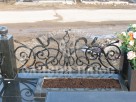 Кованые могильные ограды, кресты, склепы - Фото №61